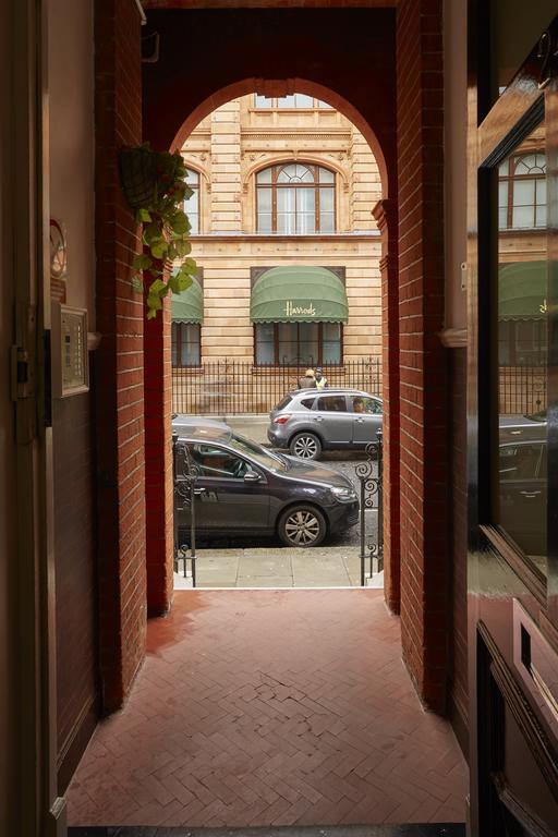 Knightsbridge Apartment London